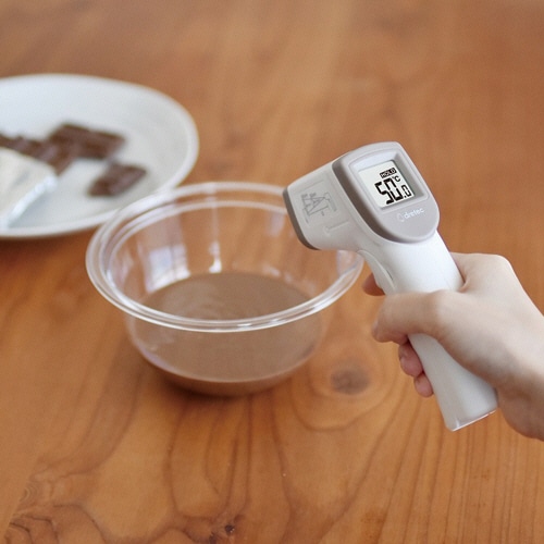 ドリテック サッとはかれる温度計 ホワイト O-604WT 1個(ご注文単位1個)【直送品】