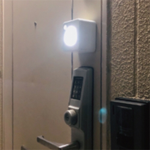 ナカバヤシ リーベックス マルチスタイル LEDミニセンサーライト やさしく光る角タイプ SL102 1個（ご注文単位1個）【直送品】