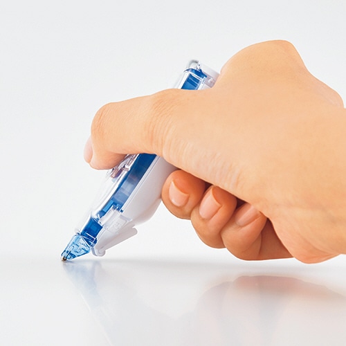 プラス 修正テープ ホワイパースイッチ 本体 6mm幅×15m レッド WH-1516 1個(ご注文単位1個)【直送品】