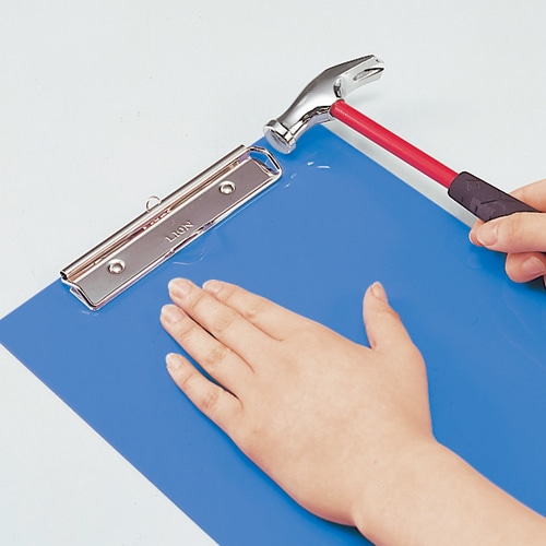 ライオン事務器　PETカラー用箋挟　A4タテ　グリーン　No.220K　1枚（ご注文単位1枚）【直送品】