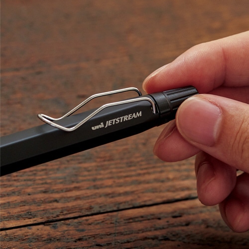 三菱鉛筆　ジェットストリーム　エッジ3　3色ボールペン　0.28mm　（軸色：ホワイトレッド）　SXE3250328W15　1本（ご注文単位1本）【直送品】