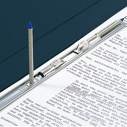 ライオン事務器 スプリングファイル A4タテ 2穴 300枚収容 背幅36mm 紺 No.200K-A4S 1冊(ご注文単位1冊)【直送品】