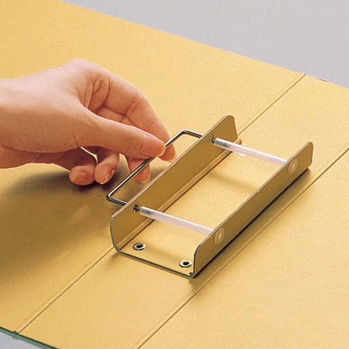 ライオン事務器　パイプ式保存ファイル　片開き　A4タテ　500枚収容　50mmとじ　背幅67mm　クラフト　K-853　1冊（ご注文単位1冊）【直送品】