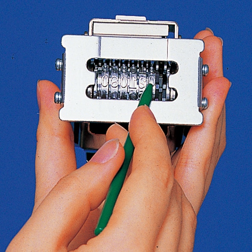 ライオン事務器　ナンバリング　C型　6桁7様式　E字体　C-71　1台（ご注文単位1台）【直送品】