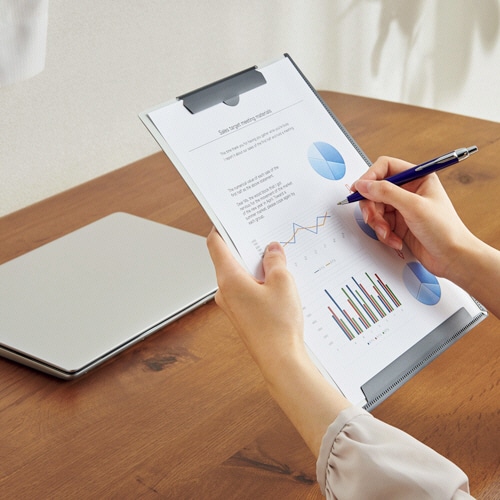 ライオン事務器　ハードメモホルダー　TERENE（テレネ）　A4　レッド　HH-63P　1冊（ご注文単位1冊）【直送品】