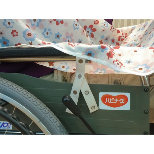 ピジョン　ハビナース　車いす・食卓いす用こぼさない食事エプロン　チェック柄　1枚（ご注文単位1枚）【直送品】