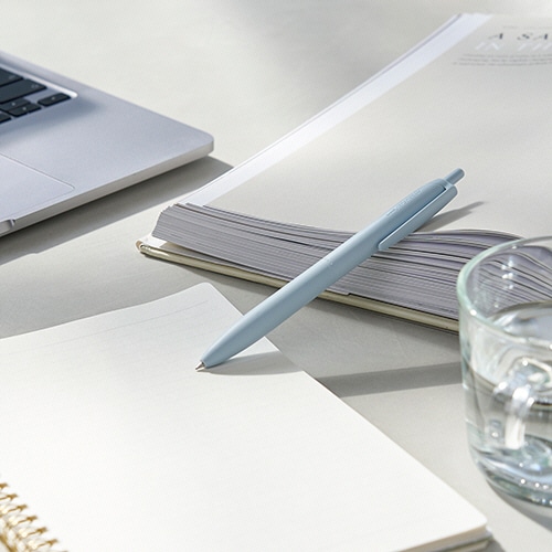 三菱鉛筆　油性ボールペン　ジェットストリーム　シングル　（Lite　touch　ink搭載）　0.5mm　黒　（軸色：シェルホワイト）　SXNLS05.1　1セット（10本）（ご注文単位1セット）【直送品】