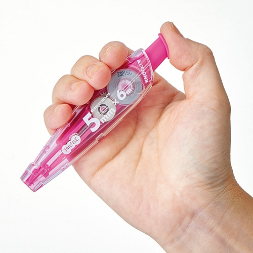 TANOSEE ノック式修正テープ(使い切り) 5.0mm幅×6m ピンク 1個（ご注文単位1個）【直送品】