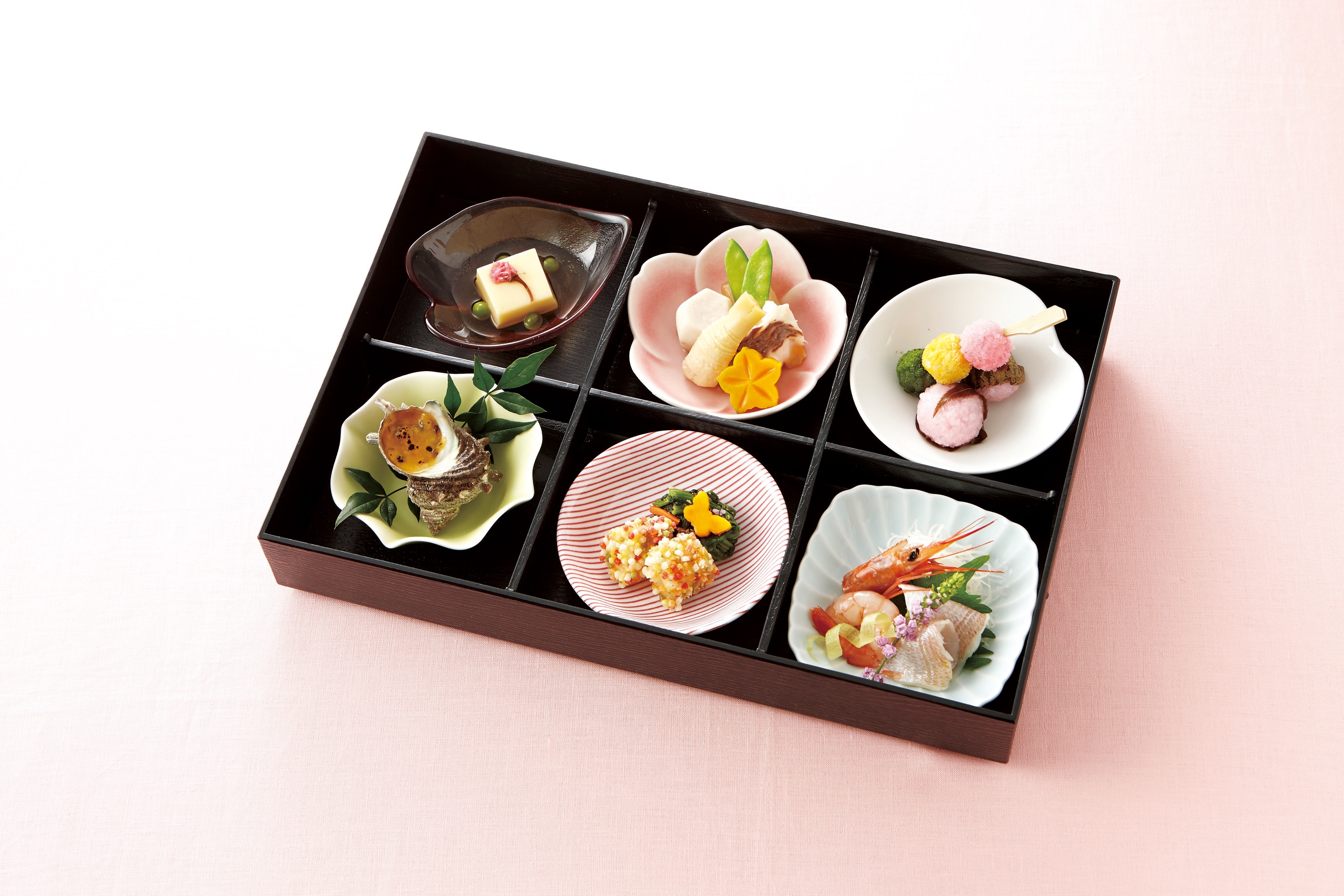 山万 六つ仕切り　花セット 1個（ご注文単位1個）【直送品】