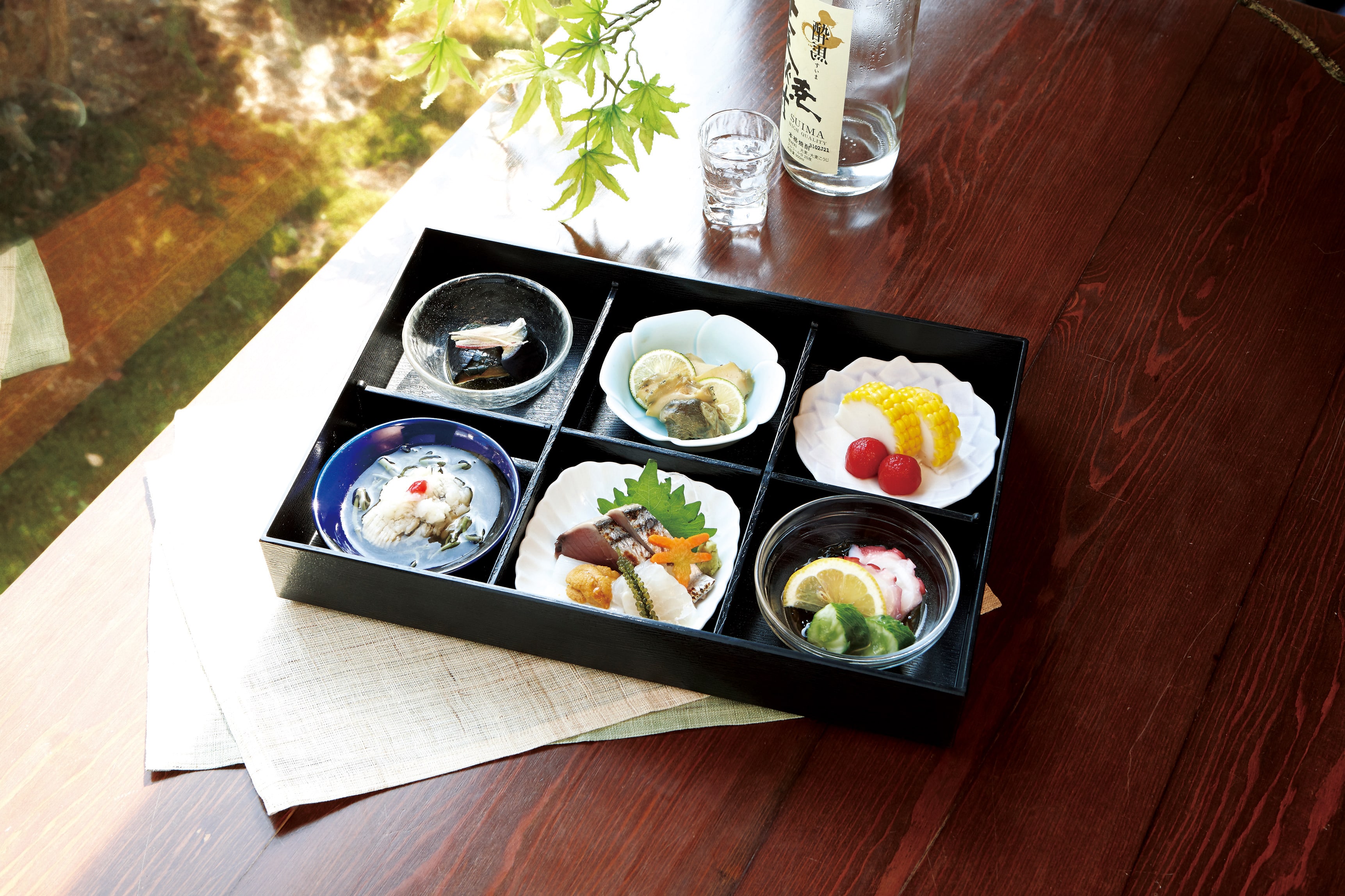 山万 六つ仕切り　風セット 1個（ご注文単位1個）【直送品】