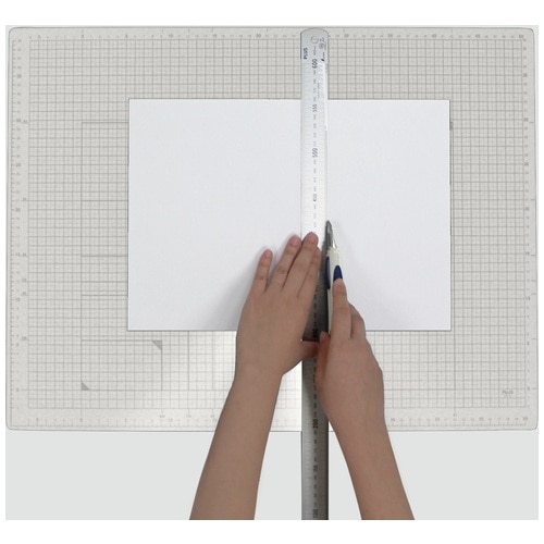 プラス PLUS カッターマット 両面 A2 450×600mm 48-585 ライトグレー 1枚(ご注文単位1枚)【直送品】