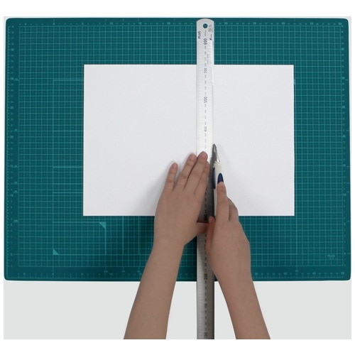 プラス PLUS カッターマット 両面 A2 450×600mm グリーン 48-586 1枚(ご注文単位1枚)【直送品】