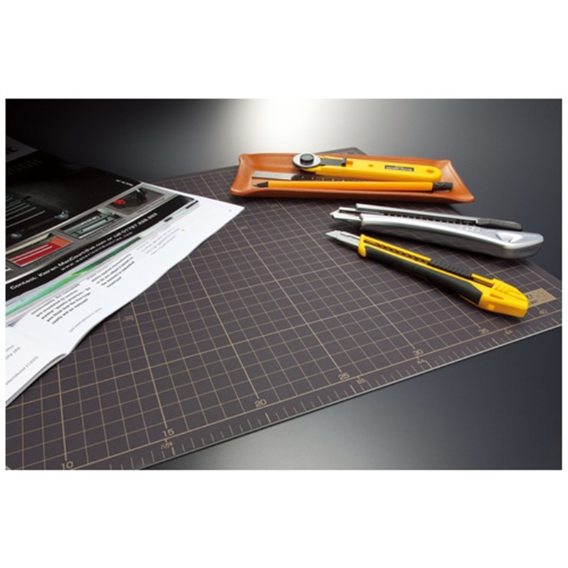 オルファ カッターマット 134B A4 グレー/茶 1個(ご注文単位1個)【直送品】