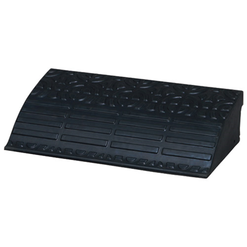 アイリスオーヤマ ゴム製段差プレート600×145 GDP-1560  1個（ご注文単位1個）【直送品】