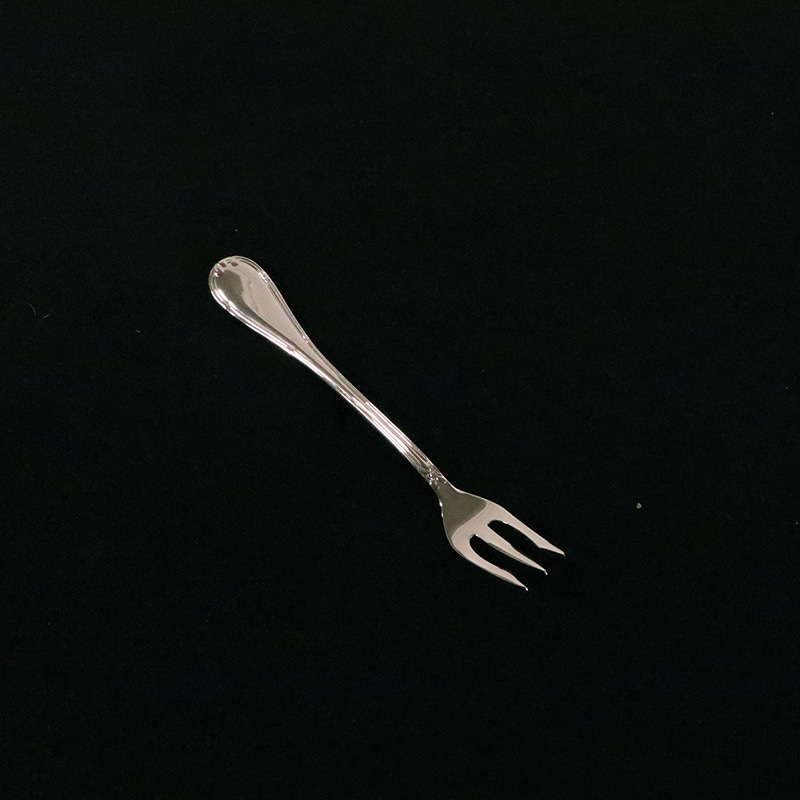 18-8リボンオイスターフォーク 1個（ご注文単位1個）【直送品】