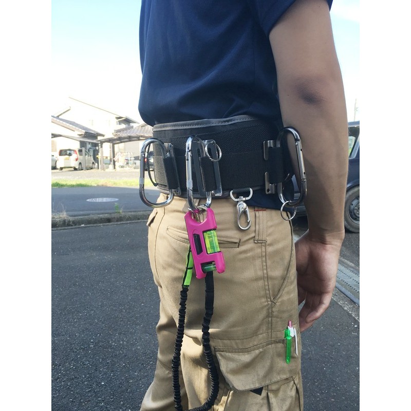 アカツキ製作所 4348759 水平器 プロテクトアーマー ブラック PAS-BK 1個(ご注文単位1個)【直送品】