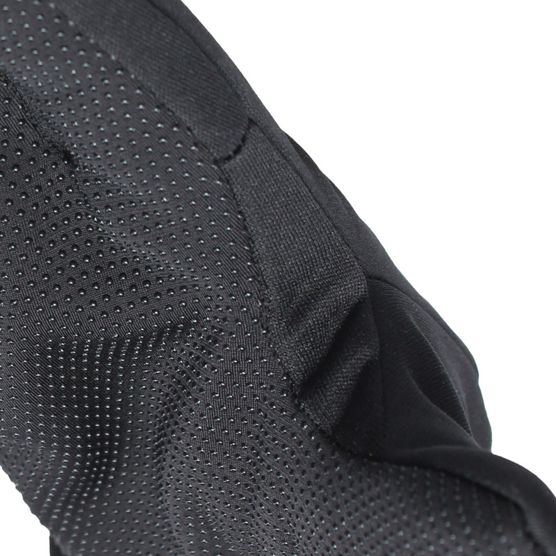 おたふく手袋 2117861 BT全面防風グローブ ブラック Lサイズ JW-146 1個（ご注文単位1個）【直送品】