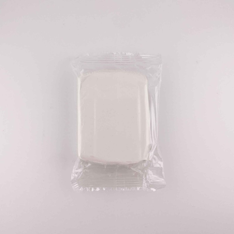 セメダイン 904231 すきまパテ 白 200g 箱 HC-146 1個（ご注文単位1個）【直送品】