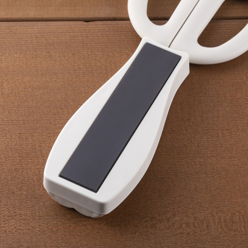 貝印 2040991 ケース付きねこのキッチンハサミウォームGR #DH2739 1個（ご注文単位1個）【直送品】