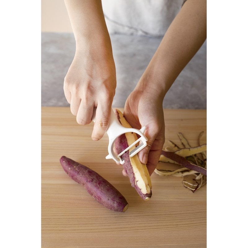 貝印 2041124 KK チタンピーラー DH8010 1個（ご注文単位1個）【直送品】