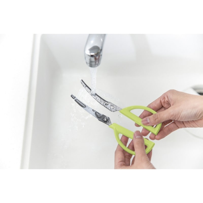 貝印 2041117 KK カーブキッチンバサミキャップ付きグリーン DH8003 1個（ご注文単位1個）【直送品】