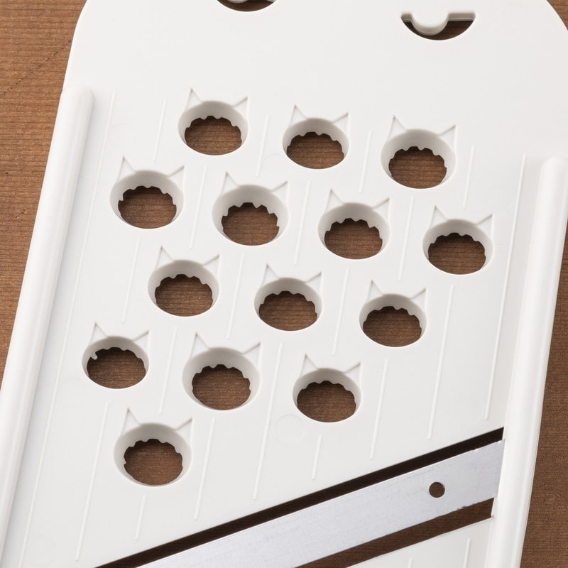 貝印 2040987 Nyammy ねこスライサーウォームグレー #DH2735 1個(ご注文単位1個)【直送品】