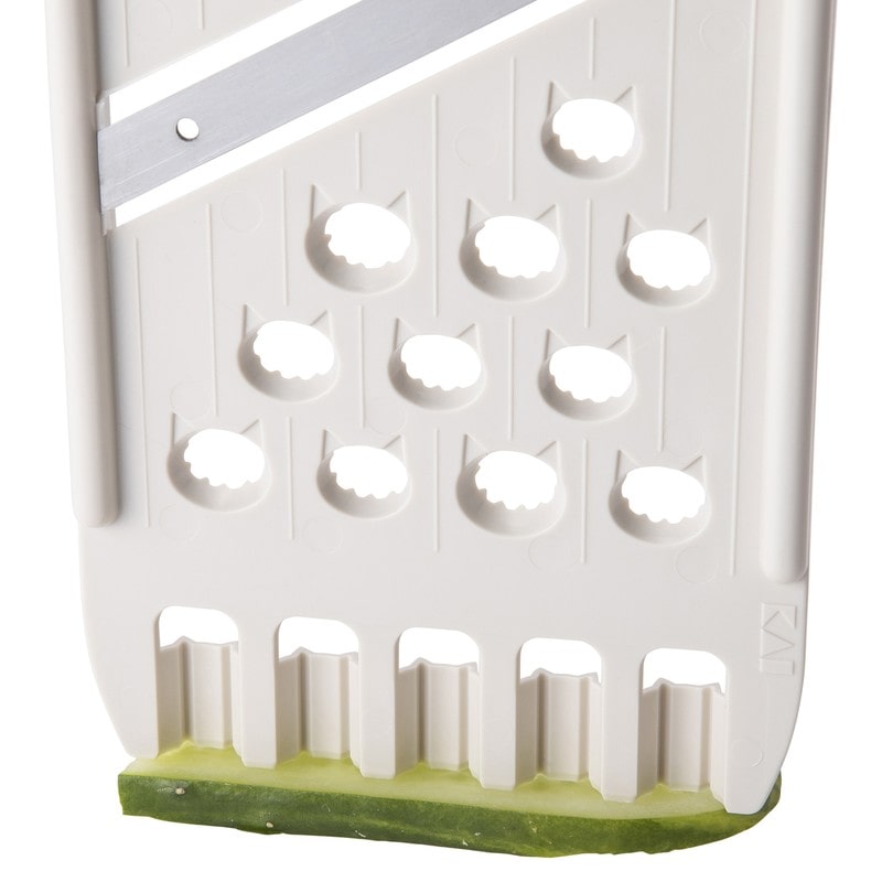 貝印 2040987 Nyammy ねこスライサーウォームグレー #DH2735 1個(ご注文単位1個)【直送品】