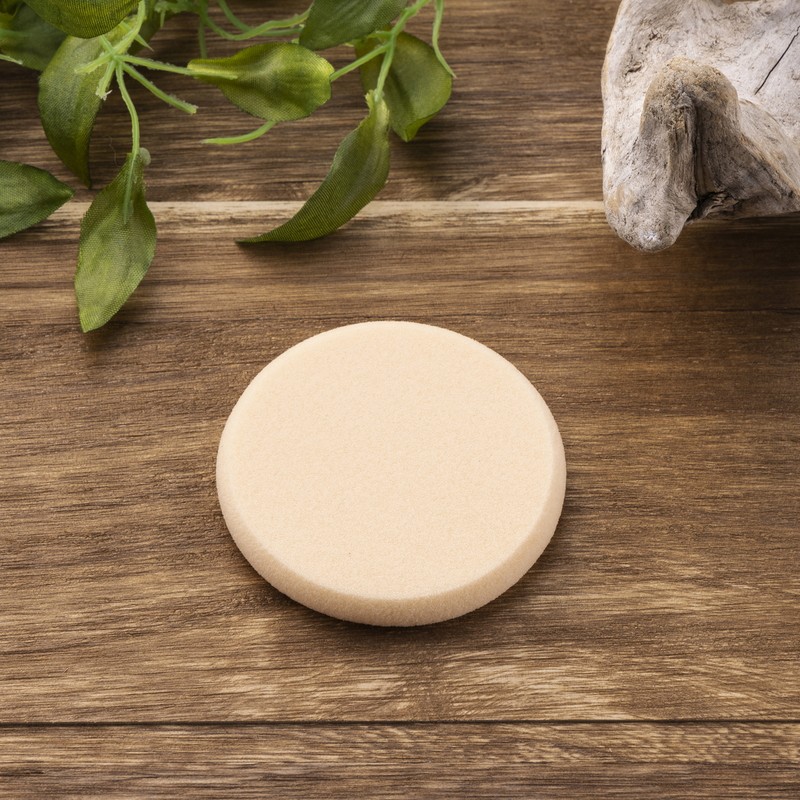 貝印 2041029 植物由来原料配合のもっちりウレタンパフ #KQ3173 1個（ご注文単位1個）【直送品】