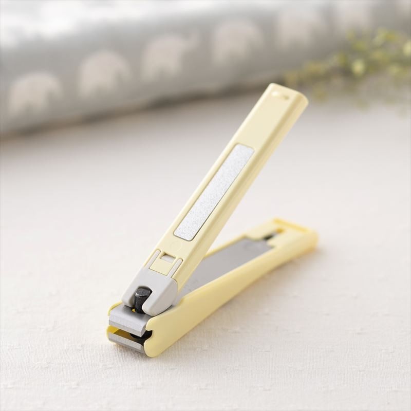 貝印 2040727 ツメキリSプーさん #000KK1490 1個(ご注文単位1個)【直送品】