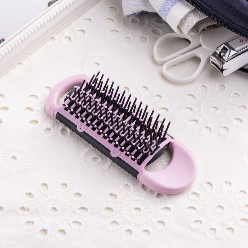 貝印 2041039 セルフクリーニングヘアブラシ #KQ3174 1個(ご注文単位1個)【直送品】