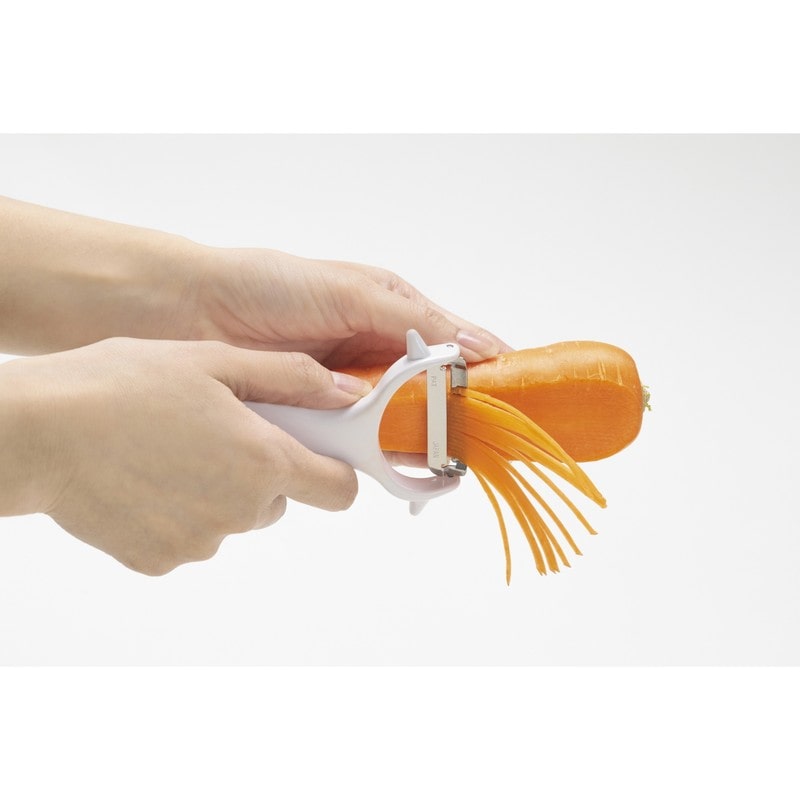 貝印 2041285 KK サラダ用ピーラー細千切り DH8172 1個(ご注文単位1個)【直送品】