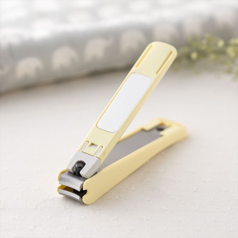 貝印 2040728 ツメキリMプーさん #000KK1491 1個(ご注文単位1個)【直送品】