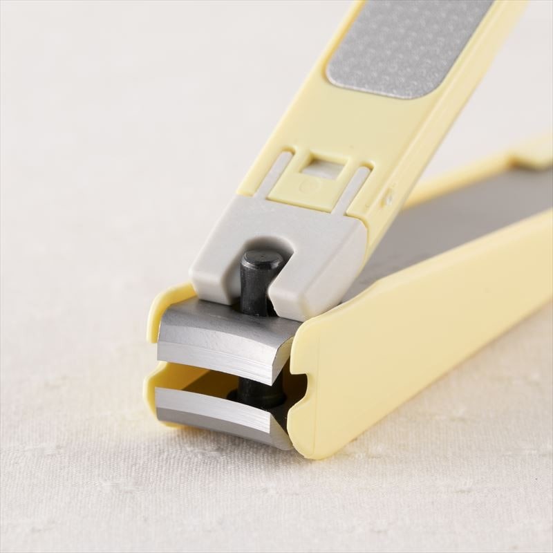 貝印 2040728 ツメキリMプーさん #000KK1491 1個(ご注文単位1個)【直送品】