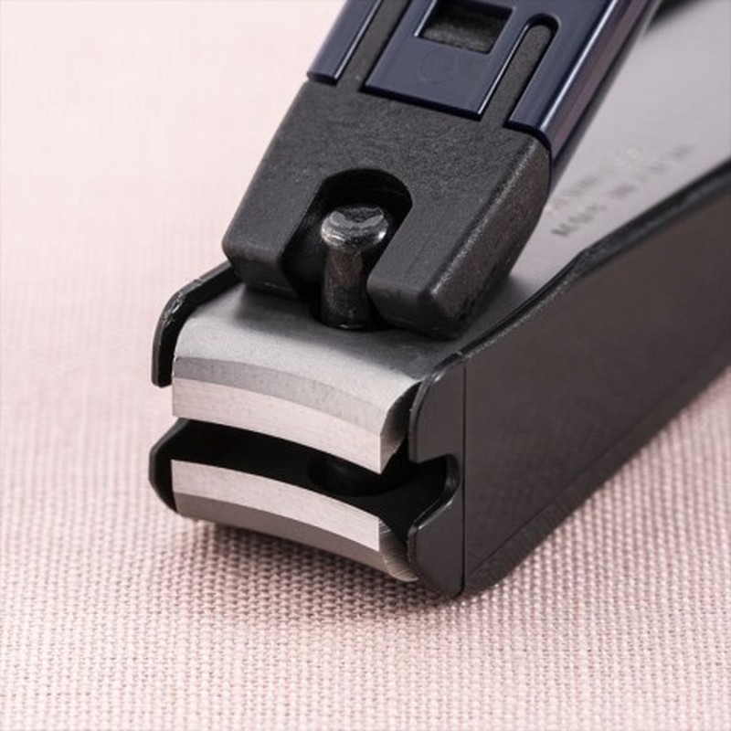 貝印 204892 キティ和風ニュースタンダードM 梅 #000KK2535 1個(ご注文単位1個)【直送品】