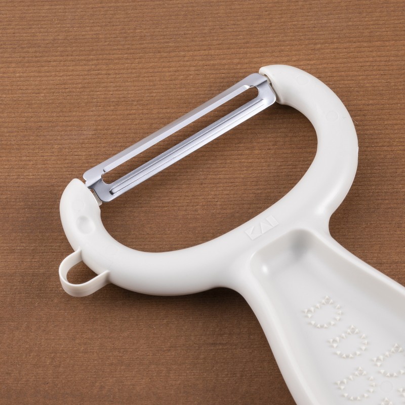 貝印 2040988 ぼうし型カバー付き ねこのピーラー ウォームGR #DH2736 1個(ご注文単位1個)【直送品】