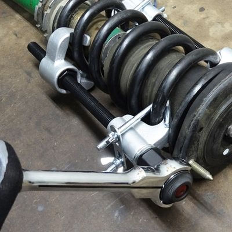 ワールドツール アストロプロダクツ AP コイルスプリングコンプレッサー CC207 2007000012079(ご注文単位1個)【直送品】