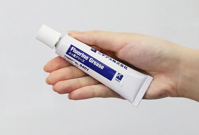 ニチアス TOMBO NO.9401 フッ素グリース 50gチューブ入 1本 (ご注文単位1本)【直送品】