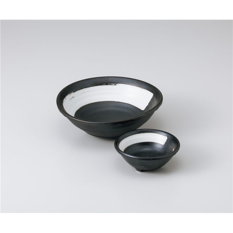 古林陶器 刺身 黒マット三つ足5.0鉢 1002140335 1個（ご注文単位1個）【直送品】