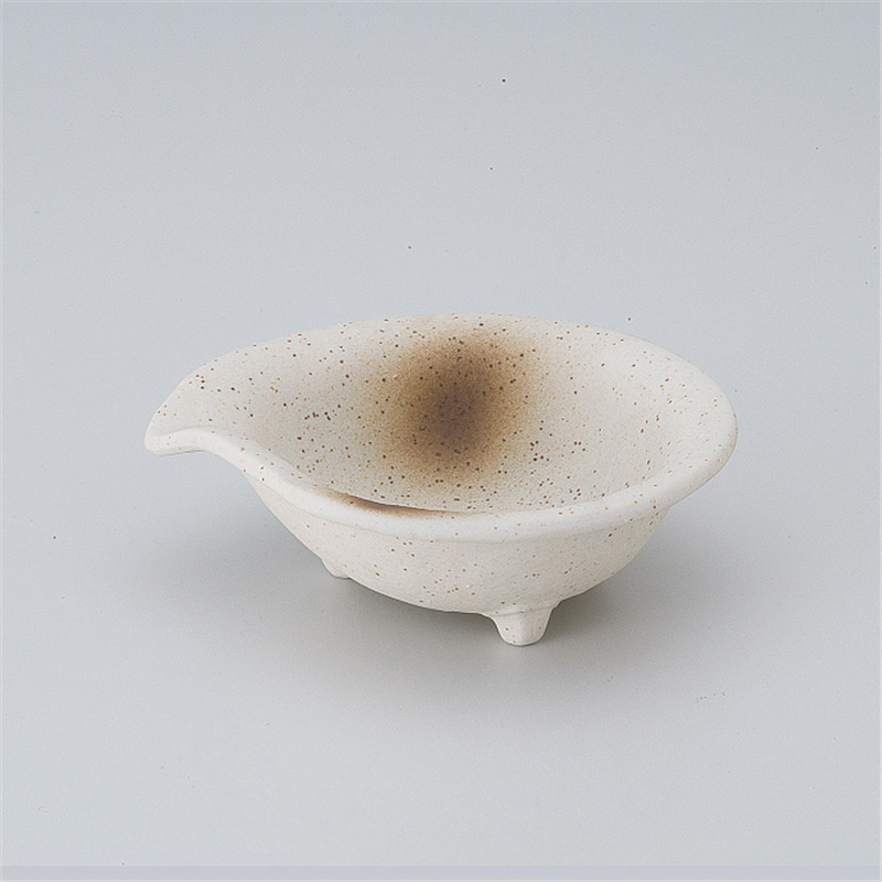 古林陶器 小付 白伊賀吹三ツ足雲型小付 508310352 1個（ご注文単位1個）【直送品】