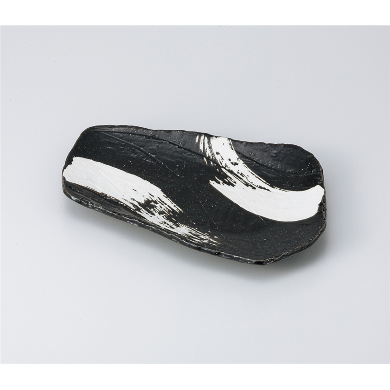 古林陶器 焼物皿 黒炭白刷毛 焼物皿 812240241 1個（ご注文単位1個）【直送品】