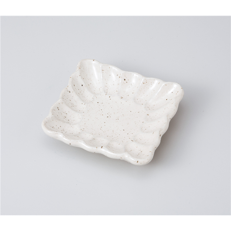 古林陶器 小皿 白うのふ菊華角小皿 1019430151 1個（ご注文単位1個）【直送品】