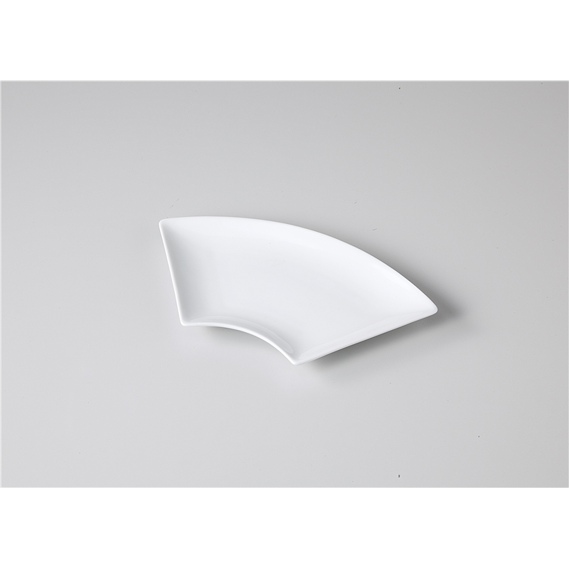 古林陶器 モダンスタイルスモールプレート&ボウル ベーシック扇型プレートＬ/WH 1151330520 1個（ご注文単位1個）【直送品】