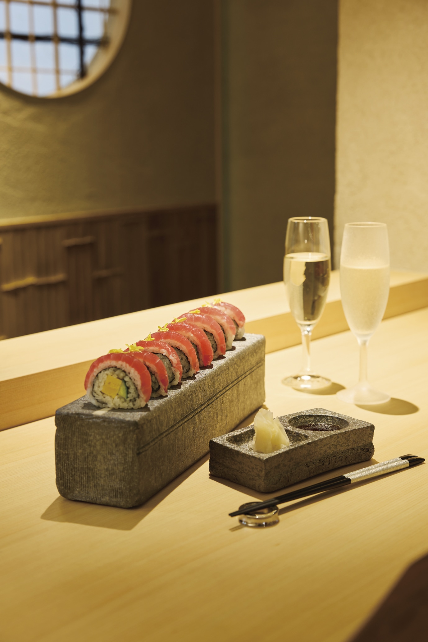 丸モ高木陶器 銀欄手19㎝皿 4A010-13 1個（ご注文単位1個）【直送品】