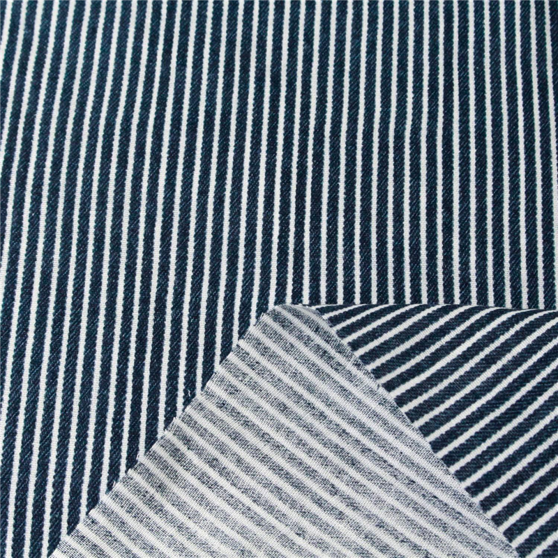 コスモテキスタイル デニム調Wガーゼ ストライプ ネイビー 巾約108cm 5mカット AP25501-2C-5M 1枚（ご注文単位1枚）【直送品】