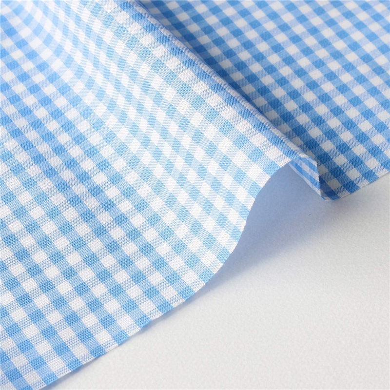 日本紐釦貿易 40sギンガムチェック 中 巾110cm×9m切売カット ライトブルー B53000Z-202-9M 1枚（ご注文単位1枚）【直送品】