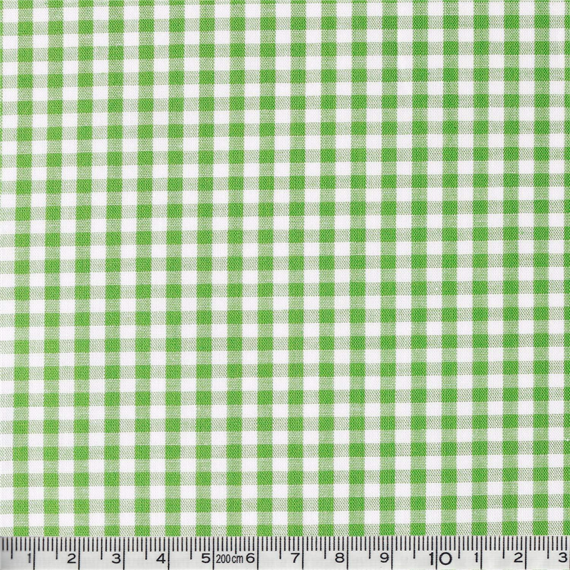 日本紐釦貿易 40sギンガムチェック 中 巾110cm×5m切売カット グリーン B53000Z-210-5M 1枚（ご注文単位1枚）【直送品】