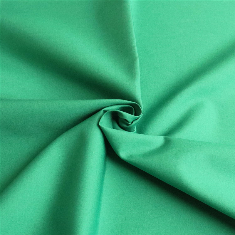 ミドルグリーン