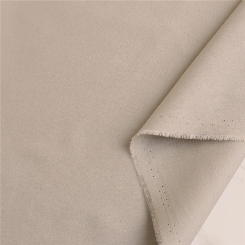 日本紐釦貿易 ブロード生地 無地 巾約112cm 4mカット グレー B64500-58-4M 1枚（ご注文単位1枚）【直送品】