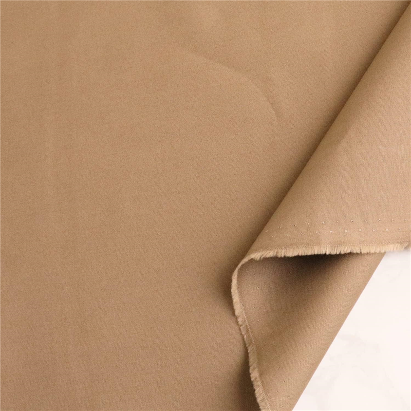 日本紐釦貿易 ブロード生地 無地 巾約112cm 2ｍカット カーキブラウン B64500-61-2M 1枚（ご注文単位1枚）【直送品】
