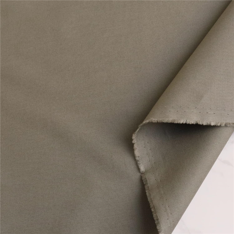 日本紐釦貿易 ブロード生地 無地 巾約112cm 5mカット デザートグレー B64500-80-5M 1枚（ご注文単位1枚）【直送品】